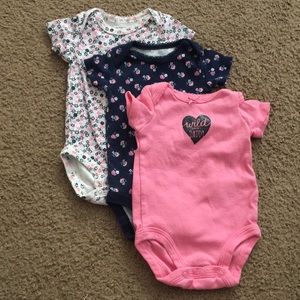 🖐🏻 NB onesies🖐🏻